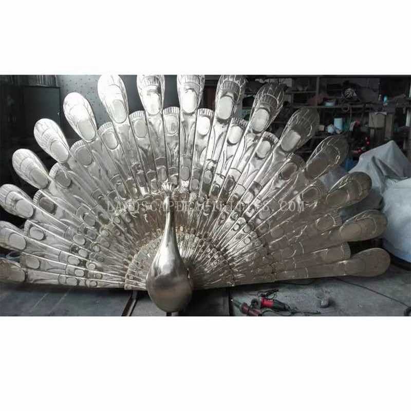 What is the welding process used in stainless steel sculpture fabrication?(pic1)